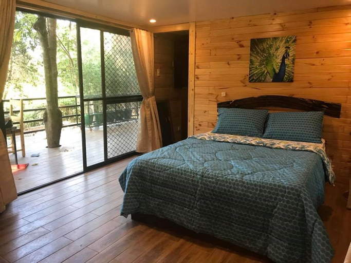 Zoobic Glampz- Subic, Morong