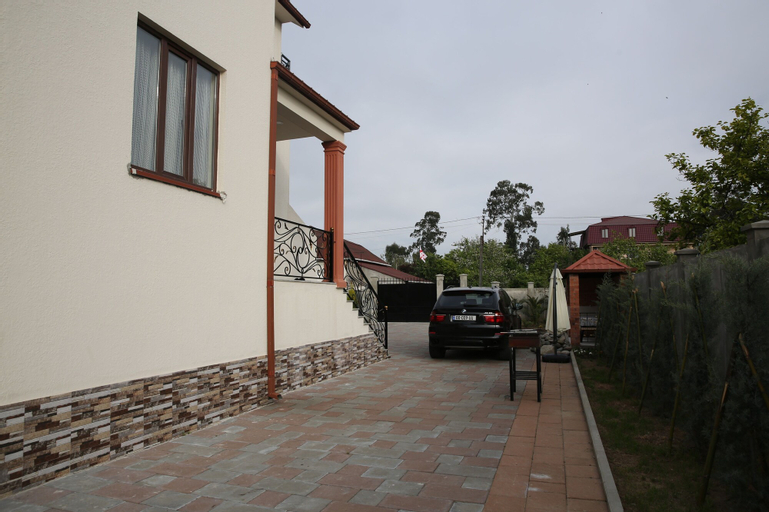 Mariana, Batumi