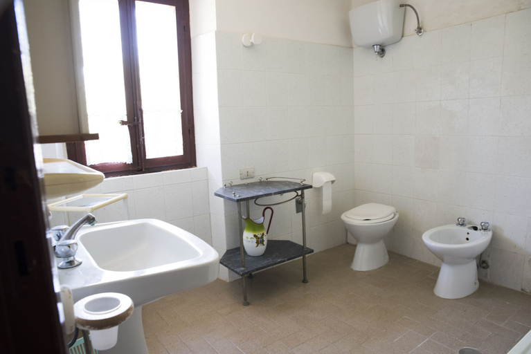 Bathroom 4, Tenuta di Caiolo, Perugia