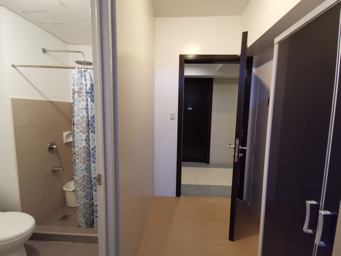 Bathroom 19