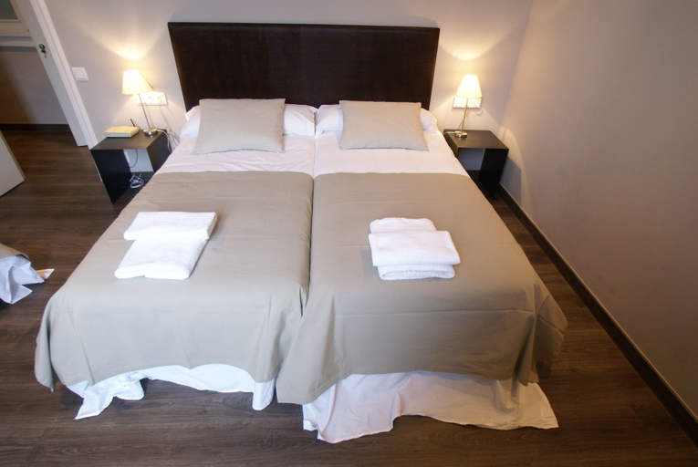 Bedroom 3, 555 Apartments BCN, Barcelona