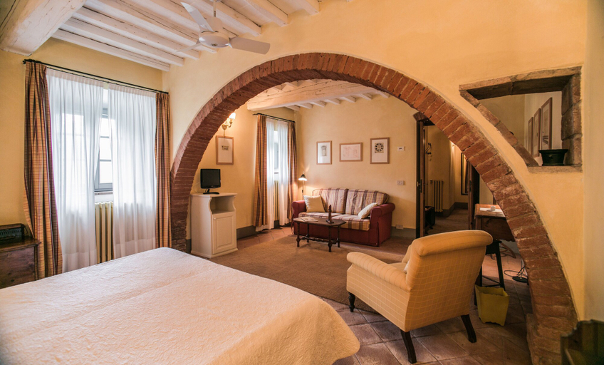 Bedroom 3, La Locanda Volpaia, Siena