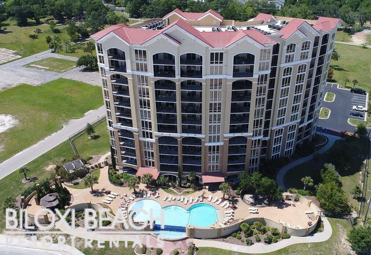 Exterior & Views 2, Sienna-Sienna 407, Harrison