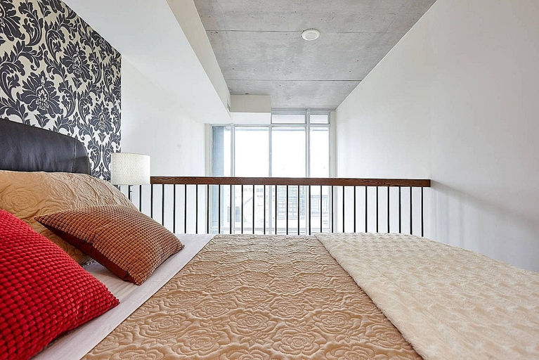 Bedroom 3, Lavish Suites - Two Story Loft - Downtown Toronto, Toronto