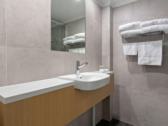 Bathroom 5