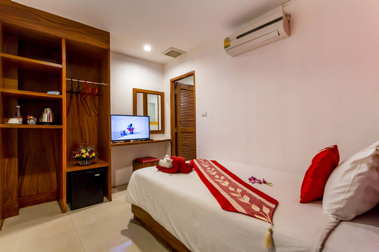 PJ Patong Resortel, Pulau Phuket