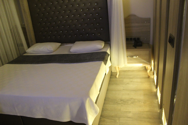 Nur Hotel, Merkez