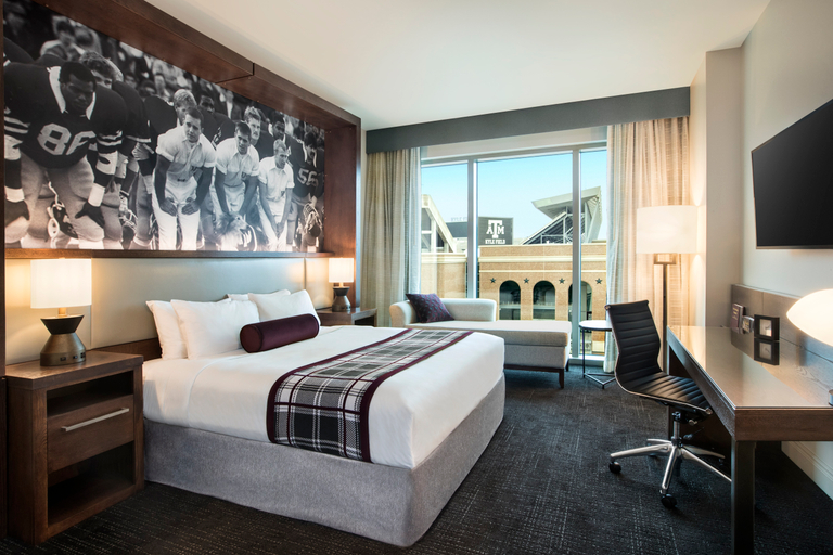 Bedroom 3, Texas A&M Hotel and Conference Center, Brazos