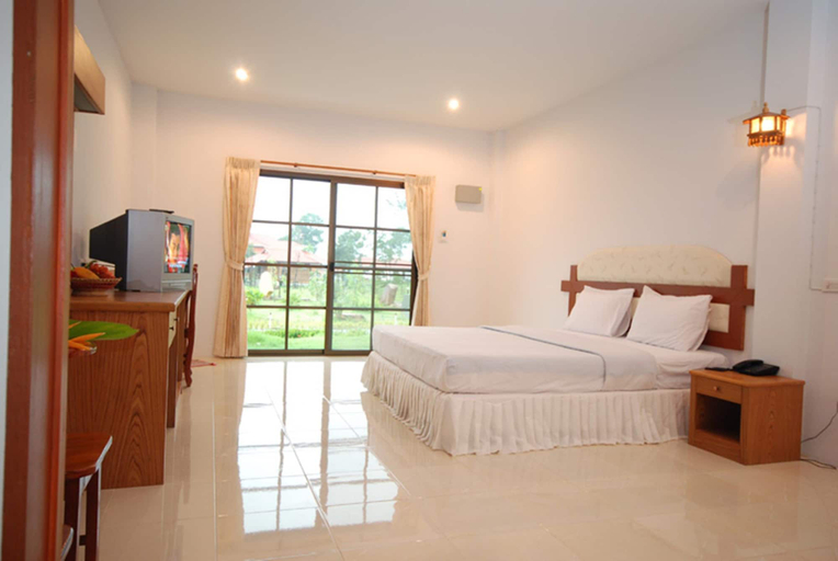Bedroom 3, Golden Cliff Beach Resort, Muang Trat