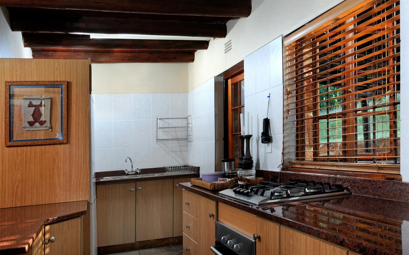 Bedroom 3, Stonecutters Lodge, Ehlanzeni