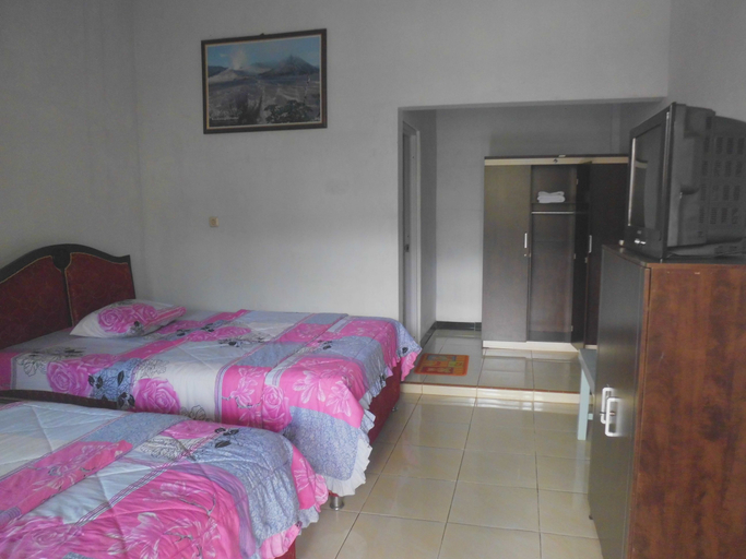 Bedroom 2, Hotel Nadia Bromo, Probolinggo