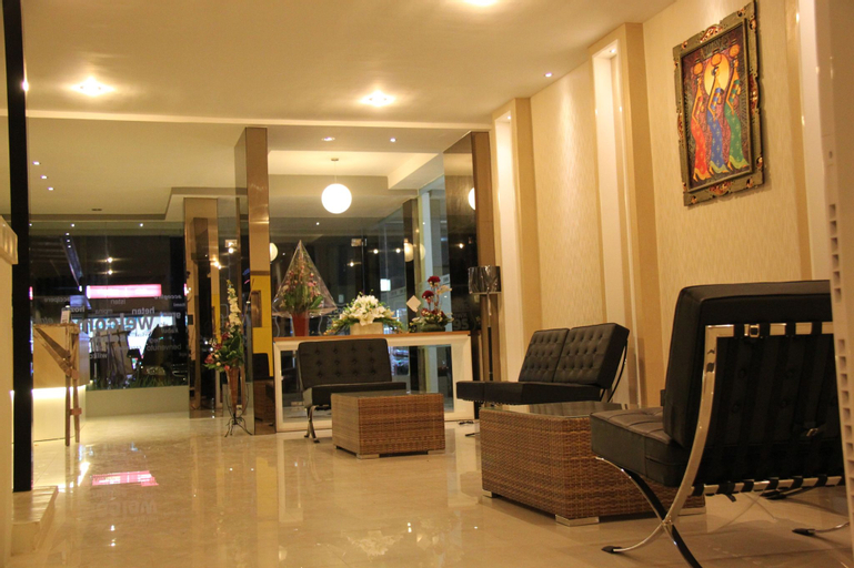 Public Area 11