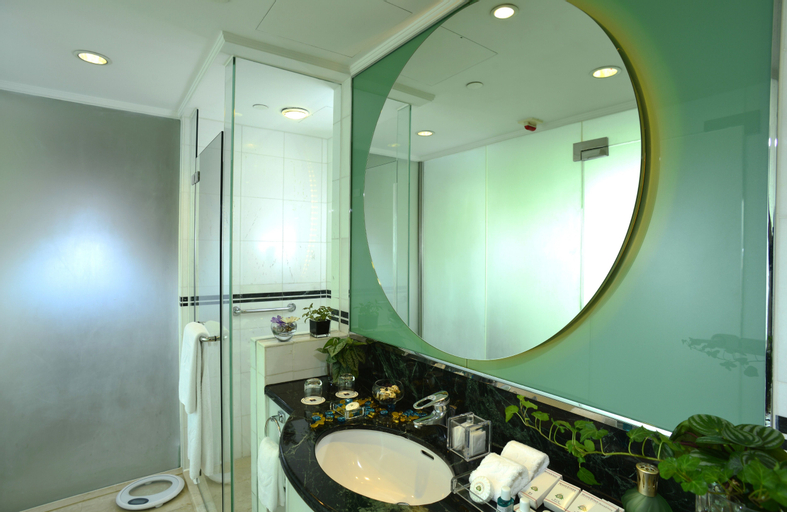 Bedroom 4, METROPARK HOTEL CAUSEWAY BAY HONG KONG, Hong Kong Island