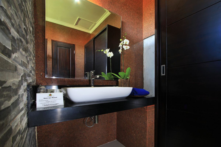 Bathroom 3