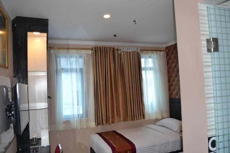 Bedroom 9