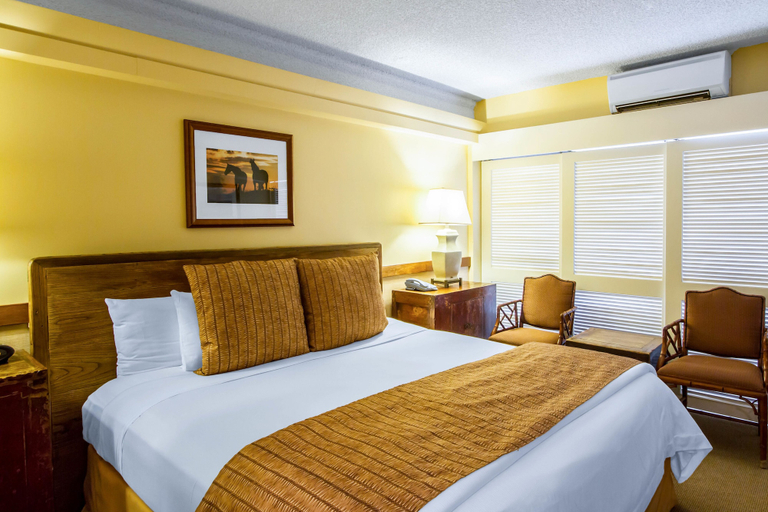 Bedroom 4, The Equus, Honolulu