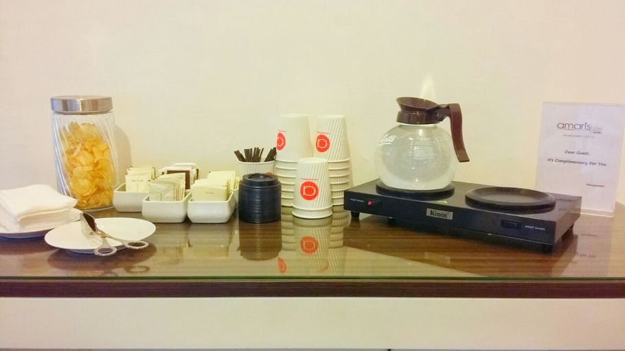 Food & Drinks 17