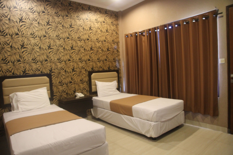 Bedroom 2, Hotel Bumi Aditya, Lombok