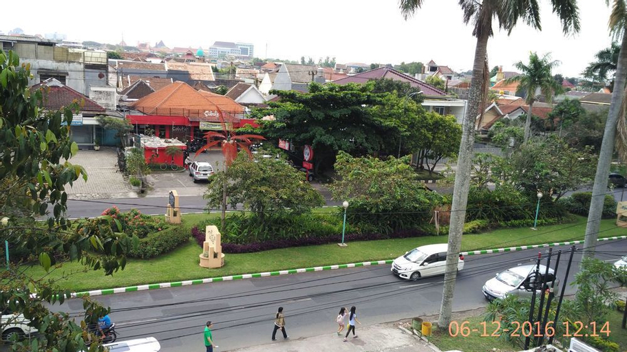 Public Area 4, Malang City Boulevard, Malang