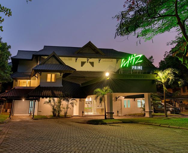 Whiz Prime Hotel Darmo Harapan Surabaya Harga Promo 2023