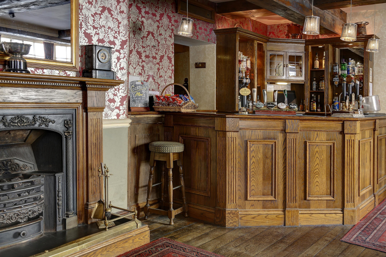 Public Area 2, The Crown Hotel, Boroughbridge, North Yorkshire - The Coaching Inn Group, North Yorkshire