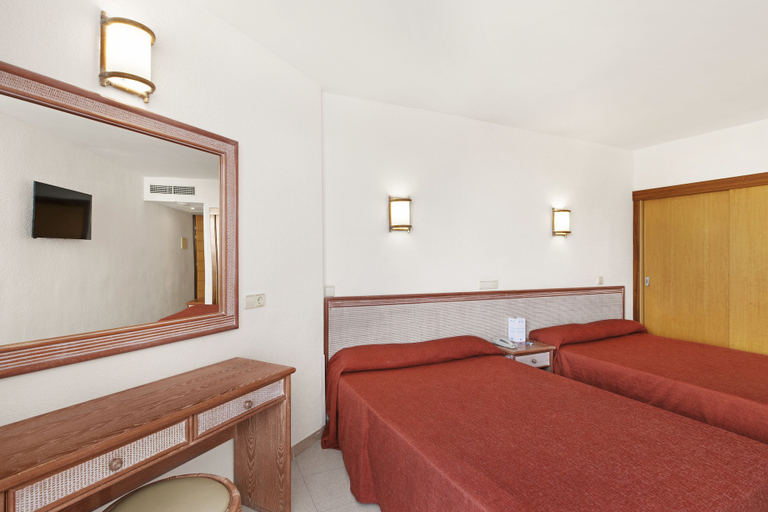Bedroom 4, Club Mac Alcudia, Baleares