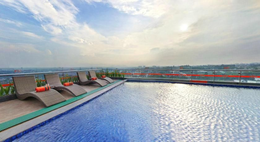HARRIS Hotel & Conventions Ciumbuleuit Bandung, Bandung