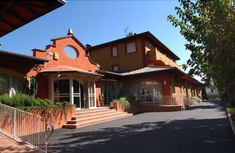 Exterior & Views 2, Hotel Borgo il Poeta, Pisa