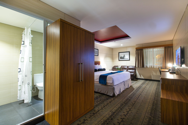 Bedroom 26