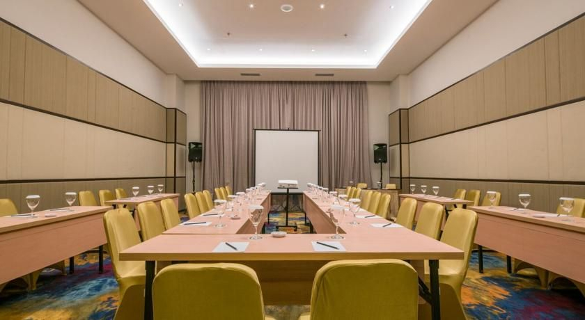 Business Facilities 19