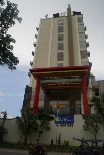 Lynt Hotel Makassar, Makassar