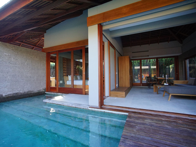 Swimming Pool 4