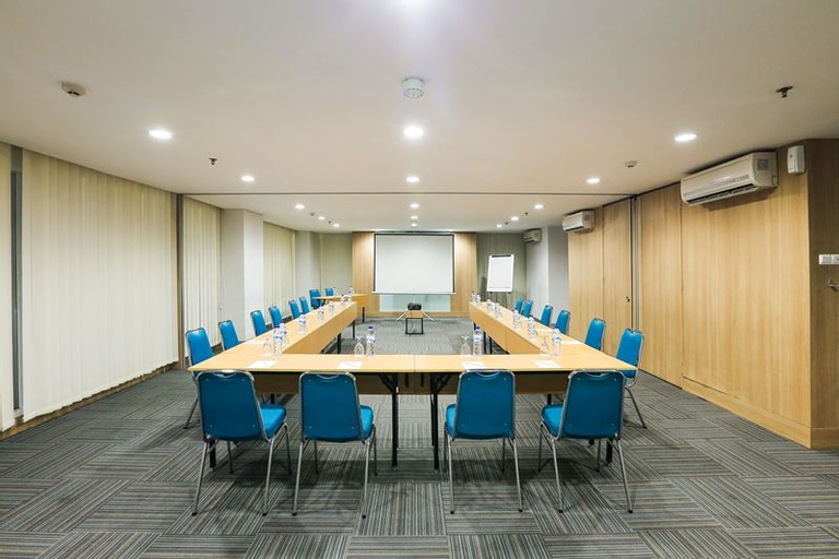Business Facilities
