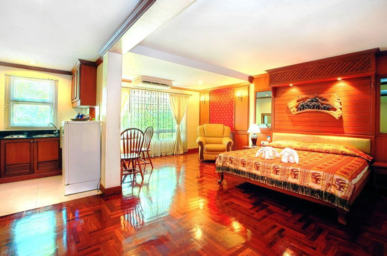 Royal Ivory Sukhumvit Nana by Compass Hospitality, Ratchathewi