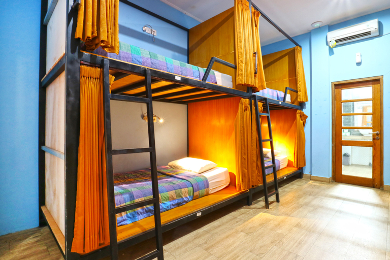 Bedroom 27