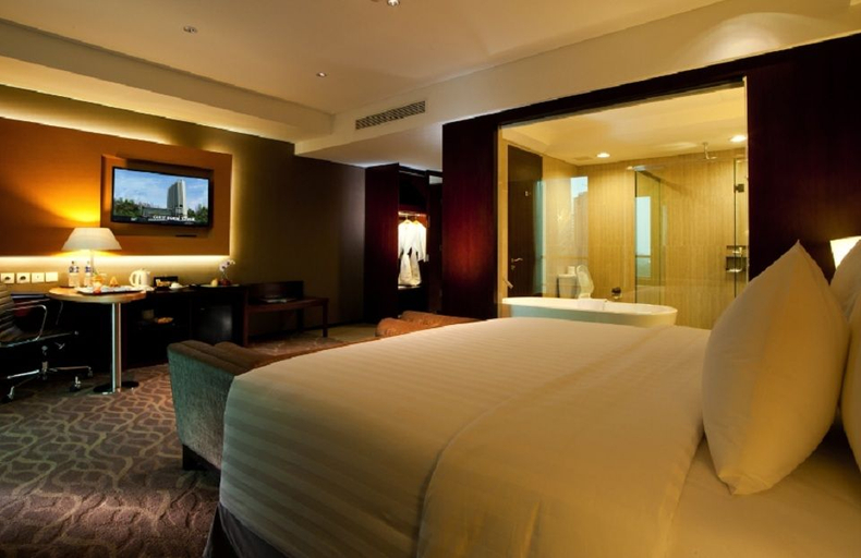 Bedroom 5, JS Luwansa Hotel & Convention Center, South Jakarta