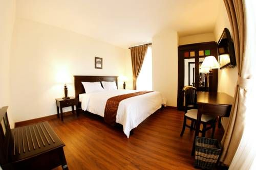 Bedroom 13