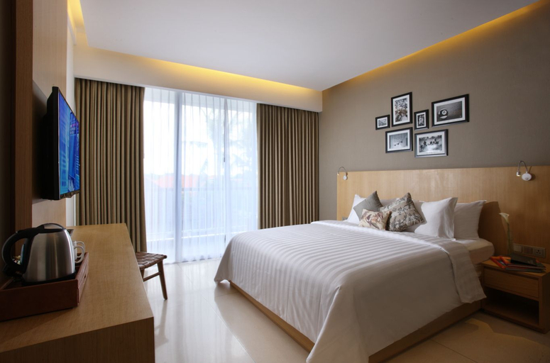 Bedroom 5, Ossotel Legian, Badung