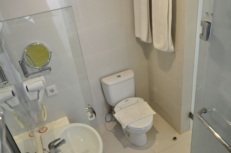 Everbright Hotel Ambon, Ambon