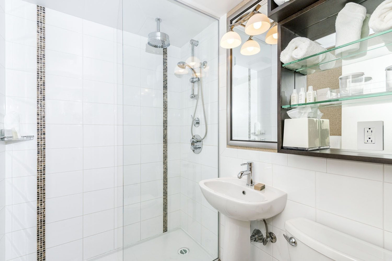 Bathroom 5, Crest, Skeena-Queen Charlotte