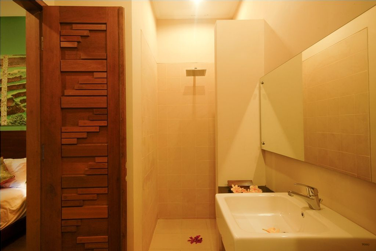 Others 5, The Green Zhurga Suites, Badung