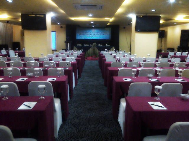Lynt Hotel Makassar, Makassar