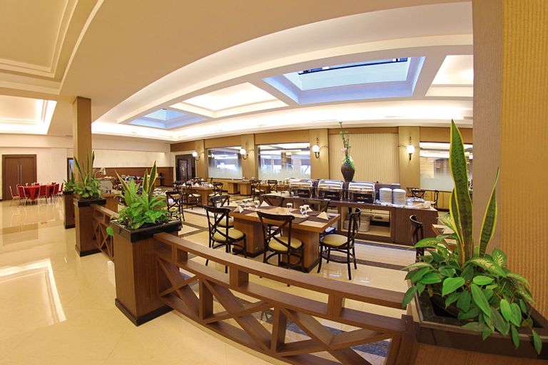 Food & Drinks 4, The Axana Hotel Padang, Padang