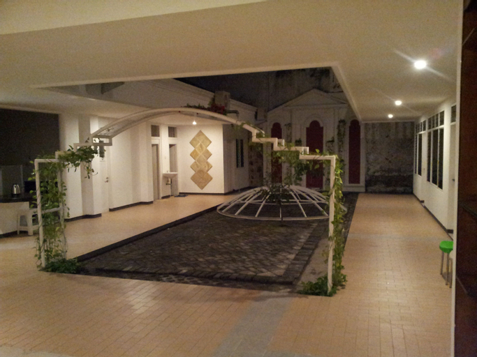 Loxy inn Surabaya, Surabaya