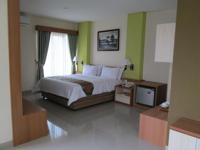 Bedroom 12