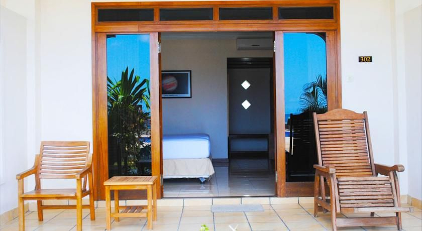 Public Area 3, Lombok Beach Hotel, Lombok