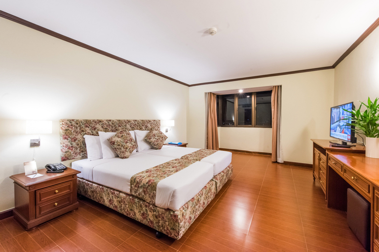 (Hotel Closed) Omni Tower Sukhumvit Nana, Ratchathewi