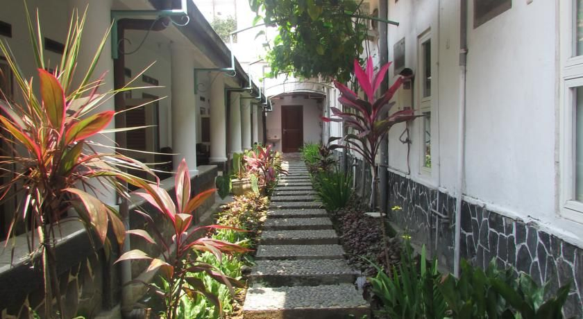 Exterior & Views 2, Riche Heritage Hotel Kayutangan Malang, Malang