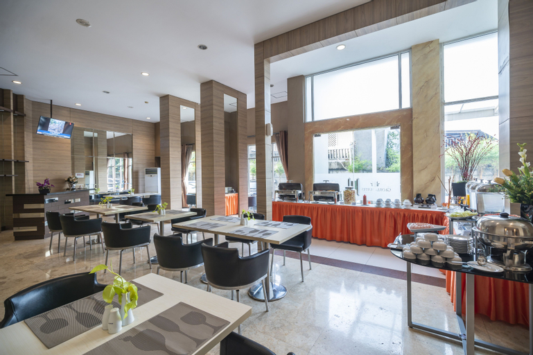 Food & Drinks 4, The Gloria Suites Grogol, West Jakarta
