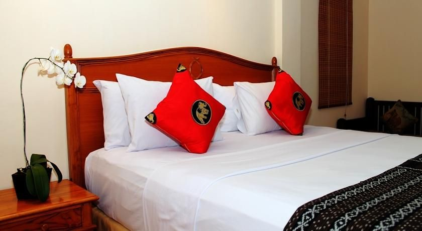 Bedroom 4, Lombok Beach Hotel, Lombok
